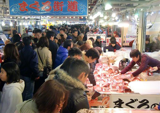 焼津さかなセンター  (株)焼津水産振興センター