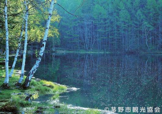 御射鹿池