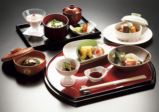 佐藤錦さくらんぼ狩り&清里高原ホテル和食ランチ付き