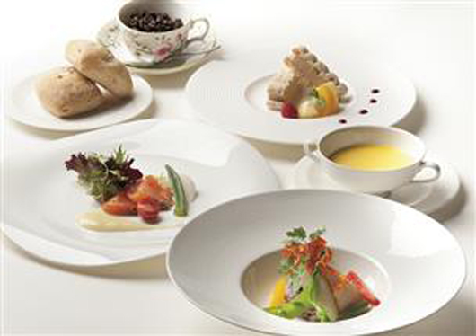 佐藤錦さくらんぼ狩り&清里高原ホテル洋食ランチ付き