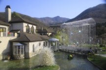 富士屋ホテルのフレンチと箱根ガラスの森美術館へ行く日帰りバスツアー　26756A